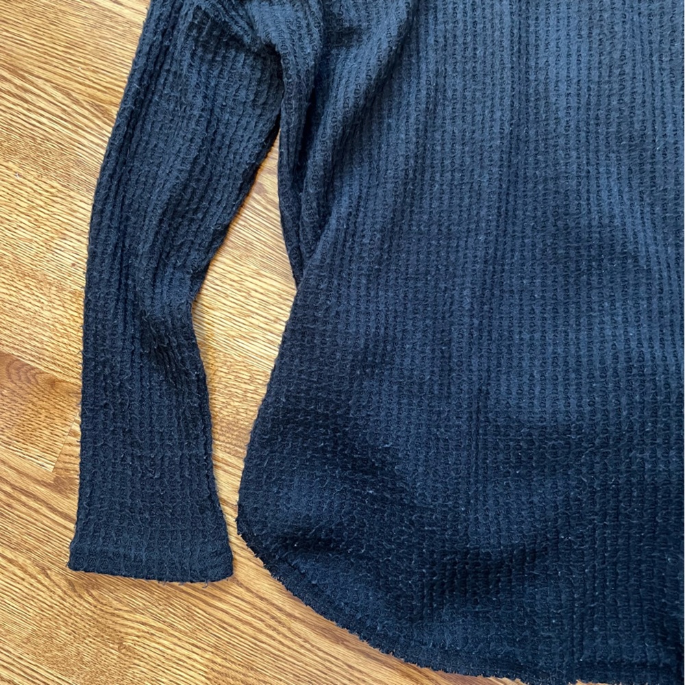 UO Out from Under Longsleeve Waffleknit Top - Picture 10 of 13